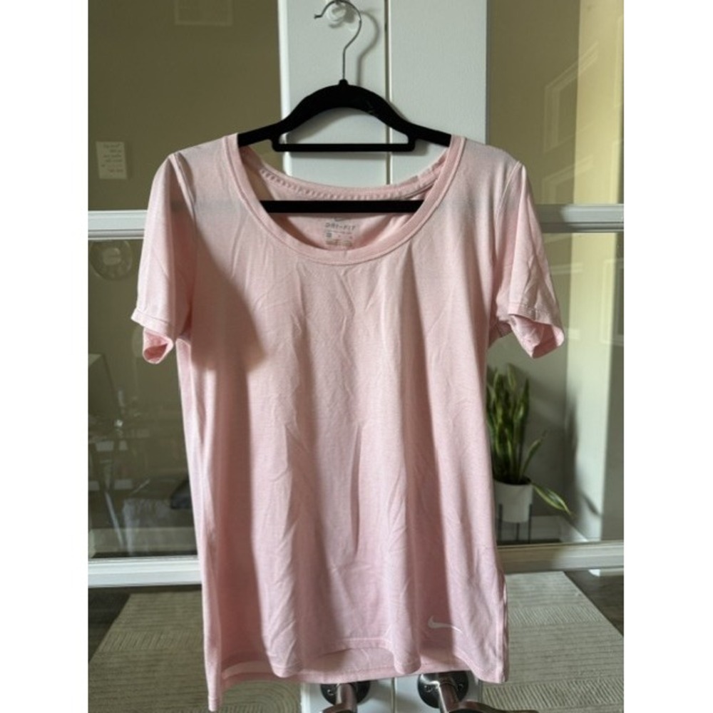 Nike Dri-FIT Womens Training Shirt Small Pink Short Sleeve Scoop Neck 902082-646